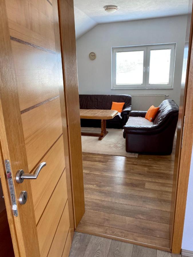 Big Apartment 3 Bedrooms Bihac Exterior photo